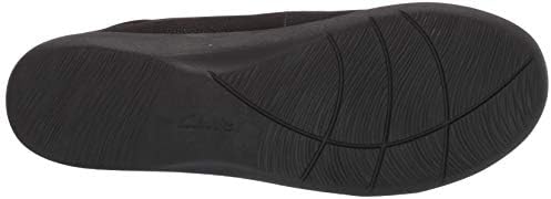 Clarks Women's CloudSteppers Sillian Paz Slip-On Loafer - Image 4
